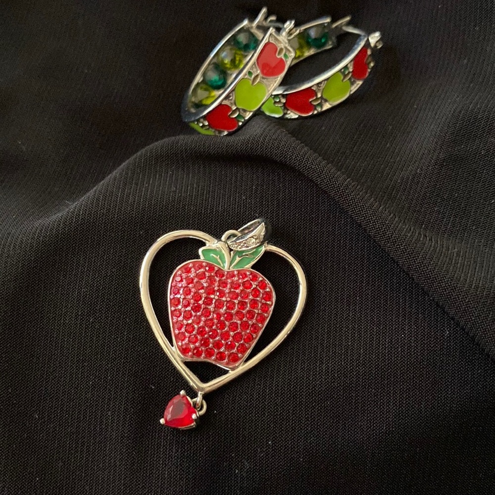 Apple Rhinestone Pendant drop and pierced Earrings Set